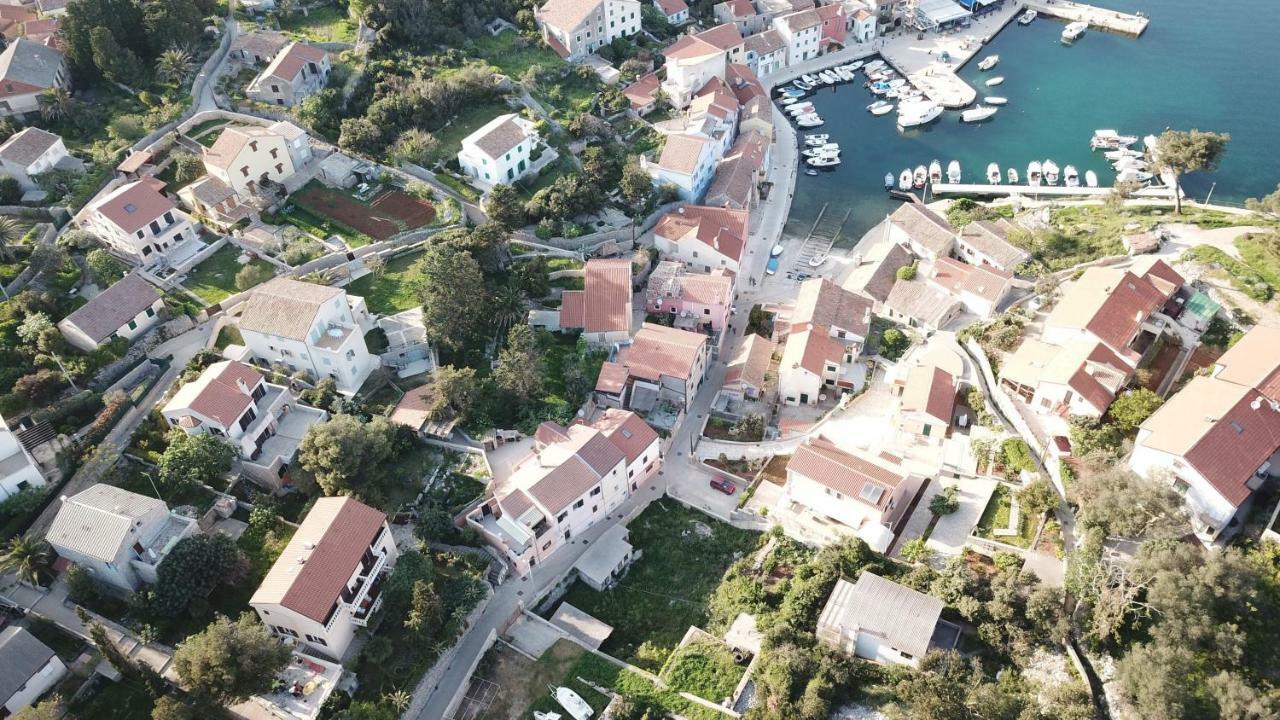 Guesthouse Antonija Veli Lošinj Dış mekan fotoğraf
