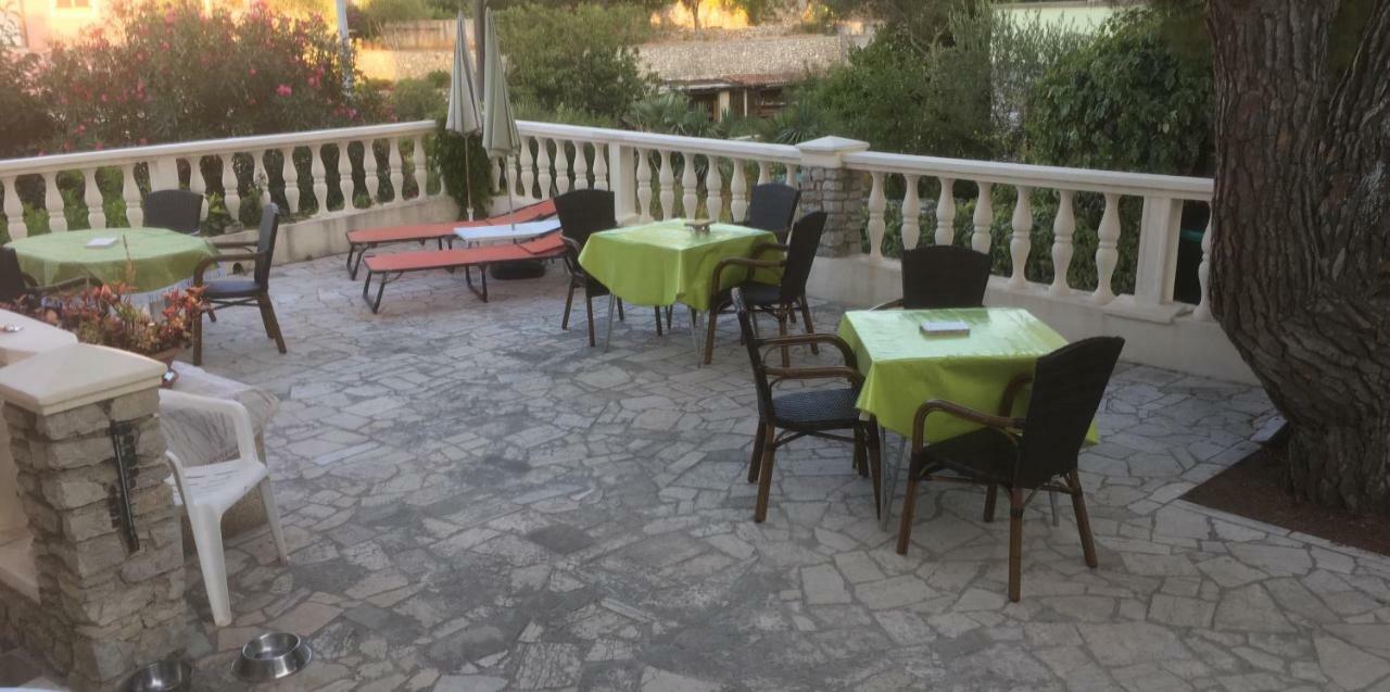 Guesthouse Antonija Veli Lošinj Dış mekan fotoğraf